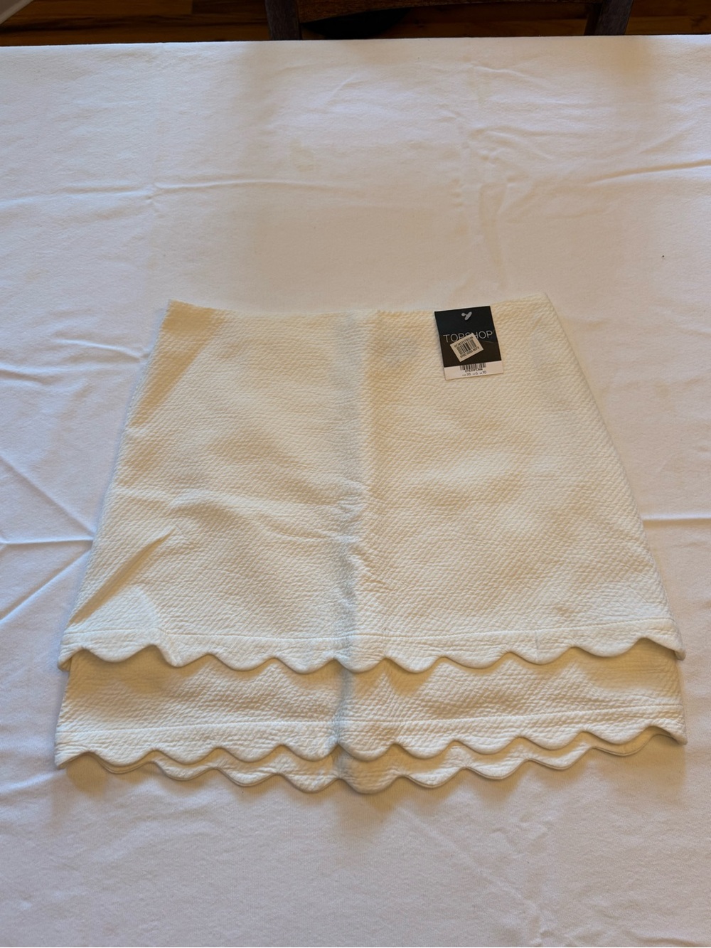 NWT! Topshop Cream Scallop Hem Mini Skirt